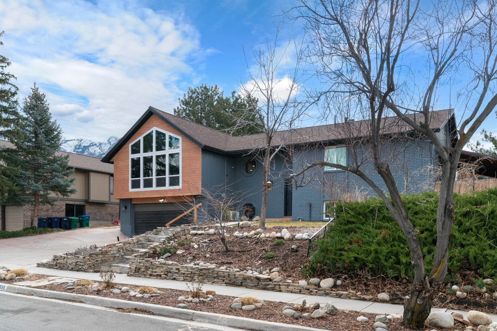 2858 E COBBLEMOOR LN Sandy, UT 84093