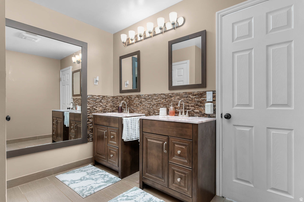 2858 E COBBLEMOOR LN Sandy, UT 84093