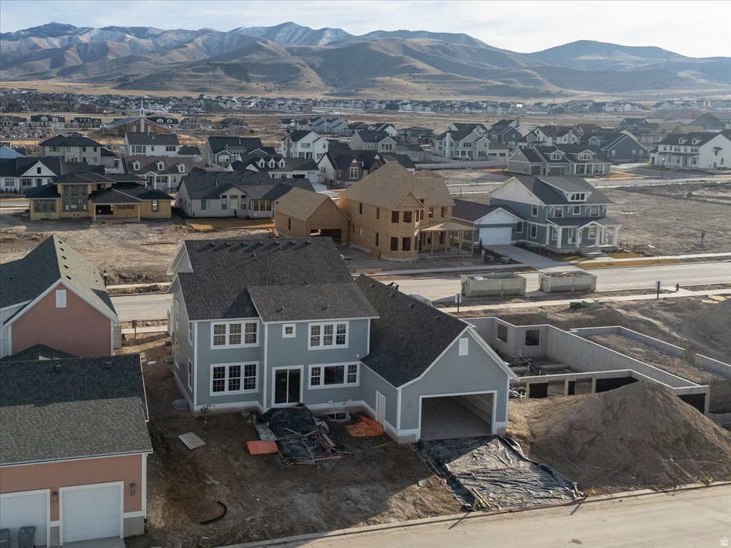 758 W CAROLINE DR #219 Saratoga Springs, UT 84045