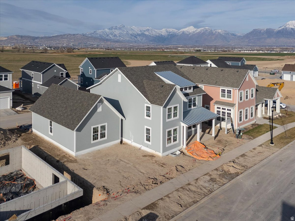 758 W CAROLINE DR #219 Saratoga Springs, UT 84045