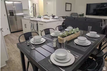 501 N VENTURA LN Washington, UT 84780