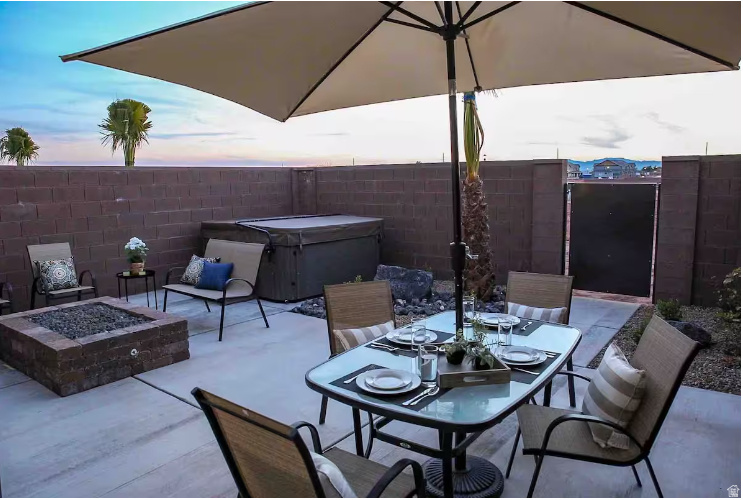 501 N VENTURA LN Washington, UT 84780