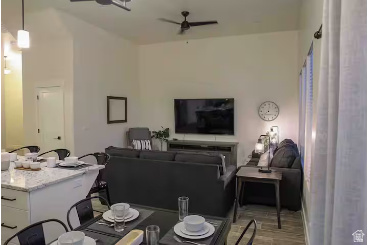 501 N VENTURA LN Washington, UT 84780