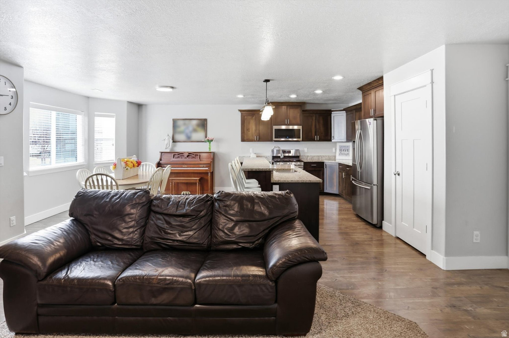 259 W 70 N Hyrum, UT 84319