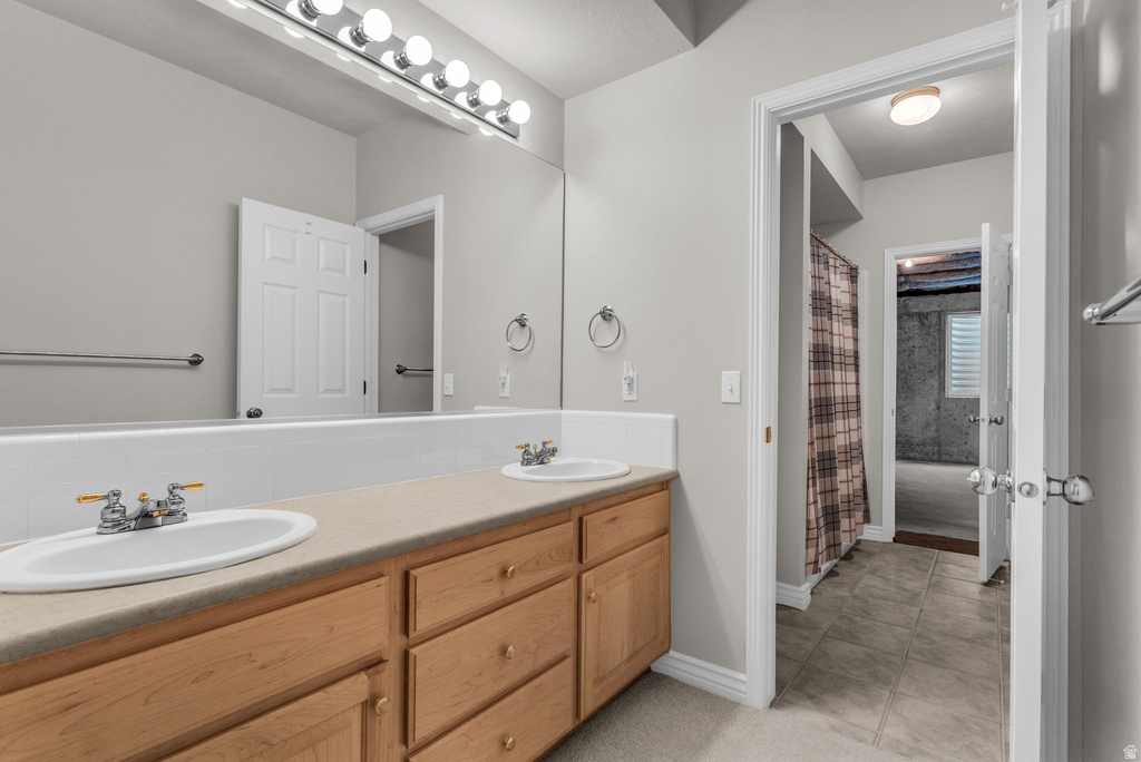 9445 S MARKSBURY CIR Sandy, UT 84092