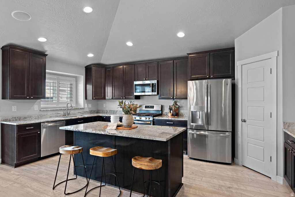 8287 S ALLISON BEND DR West Jordan, UT 84081