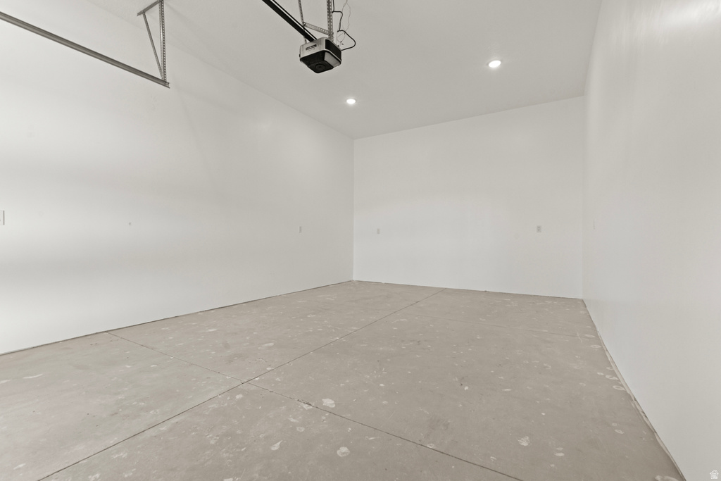 715 N YACHT DR Eden, UT 84310