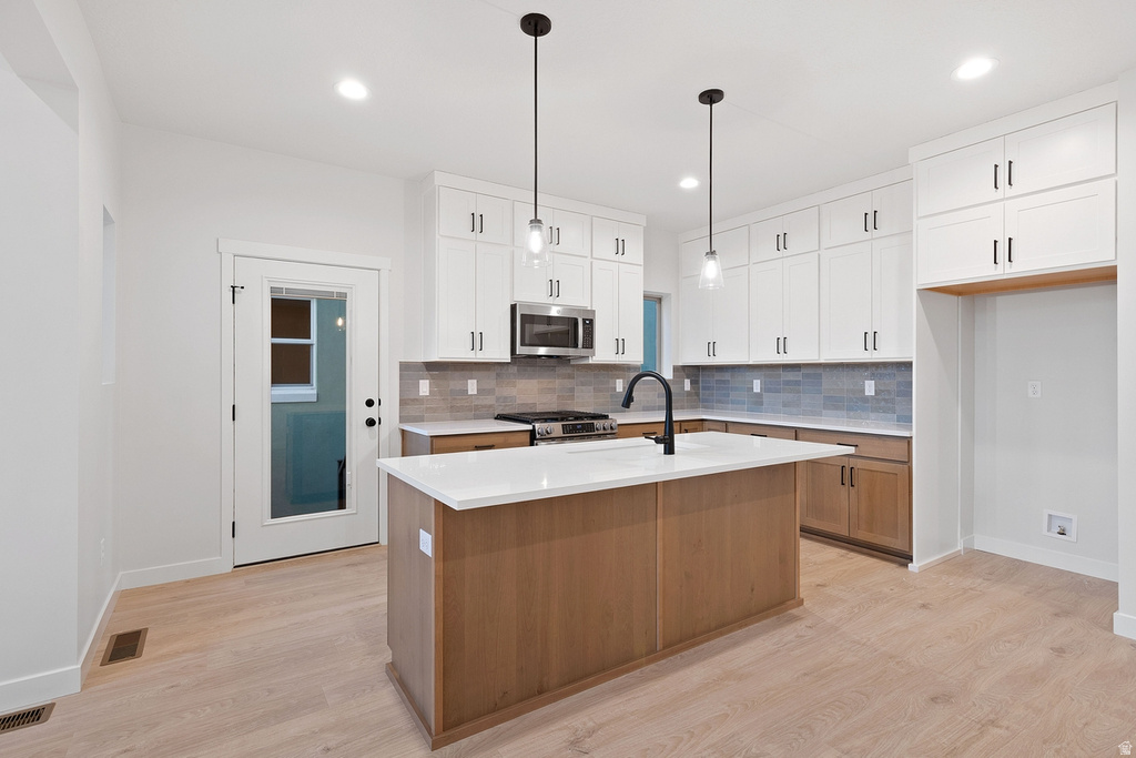 7029 W LAKE AVE South Jordan, UT 84009