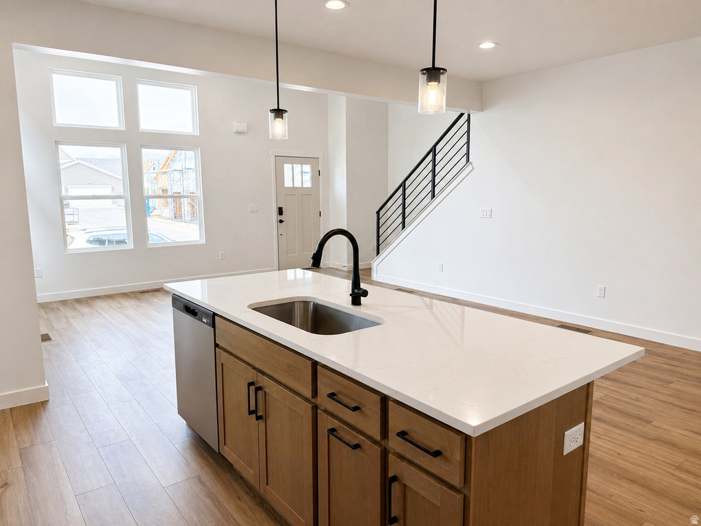 7029 W LAKE AVE South Jordan, UT 84009