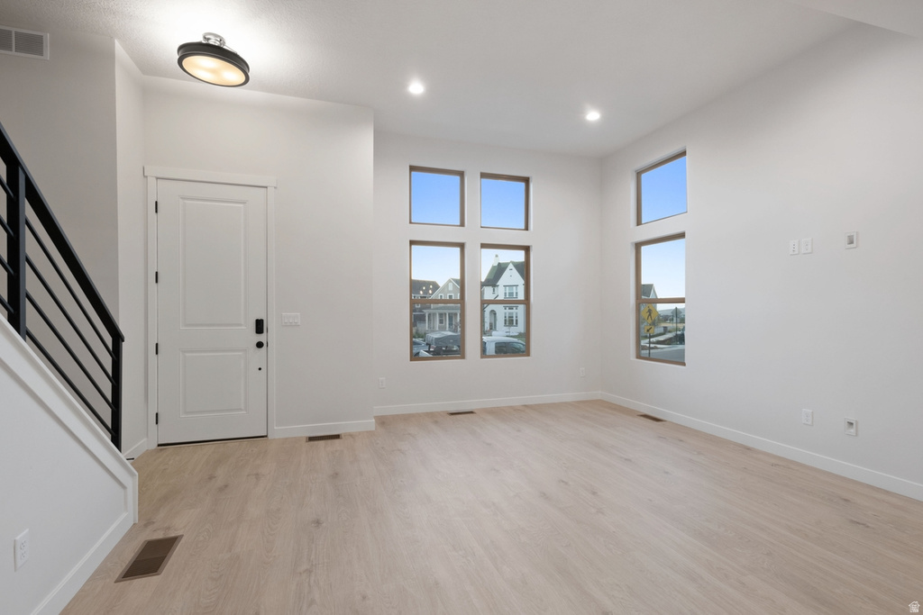 7029 W LAKE AVE South Jordan, UT 84009