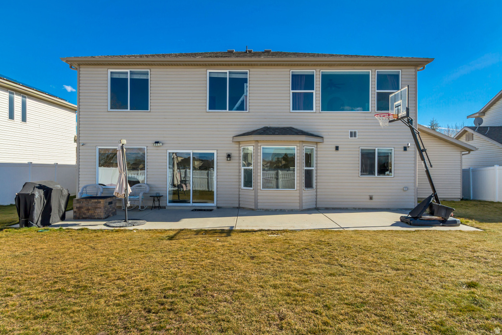 1024 W MANCHESTER DR North Salt Lake, UT 84054