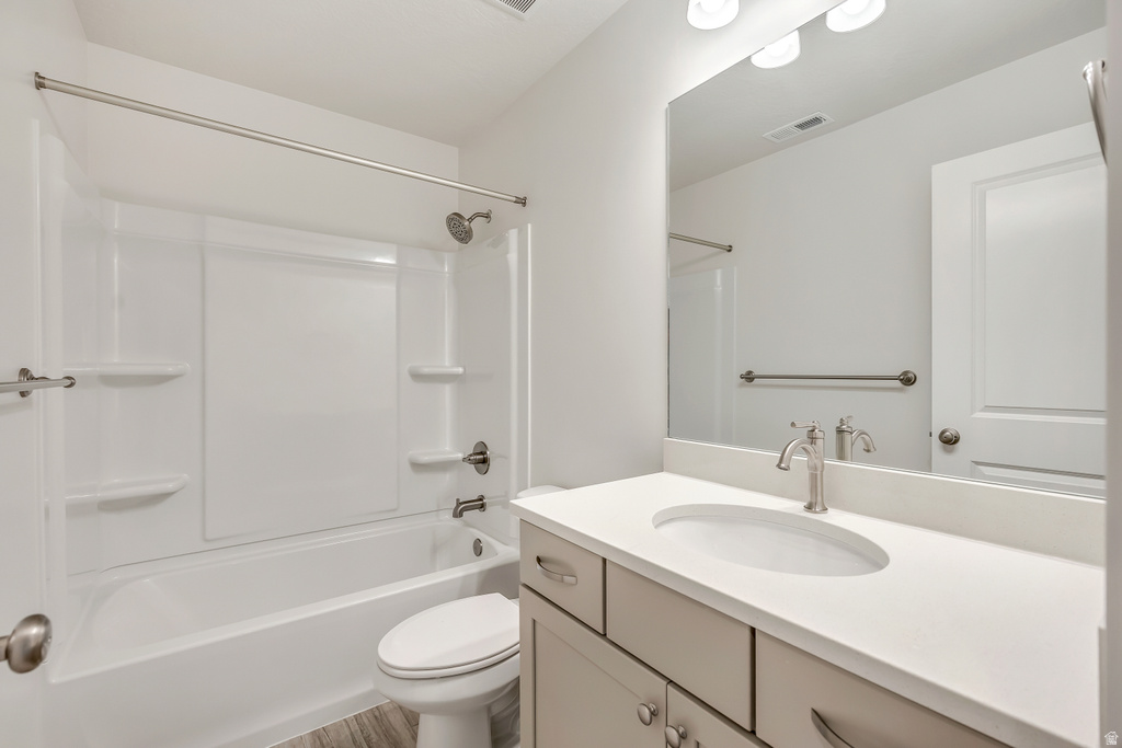 2216 W 2615 N #142 Clinton, UT 84015