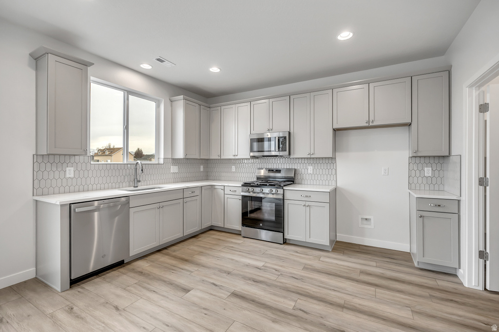 2216 W 2615 N #142 Clinton, UT 84015