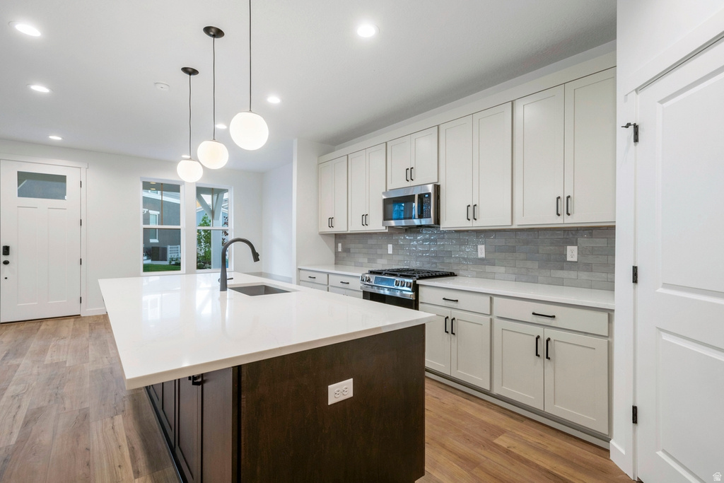 7027 W LAKE AVE South Jordan, UT 84009