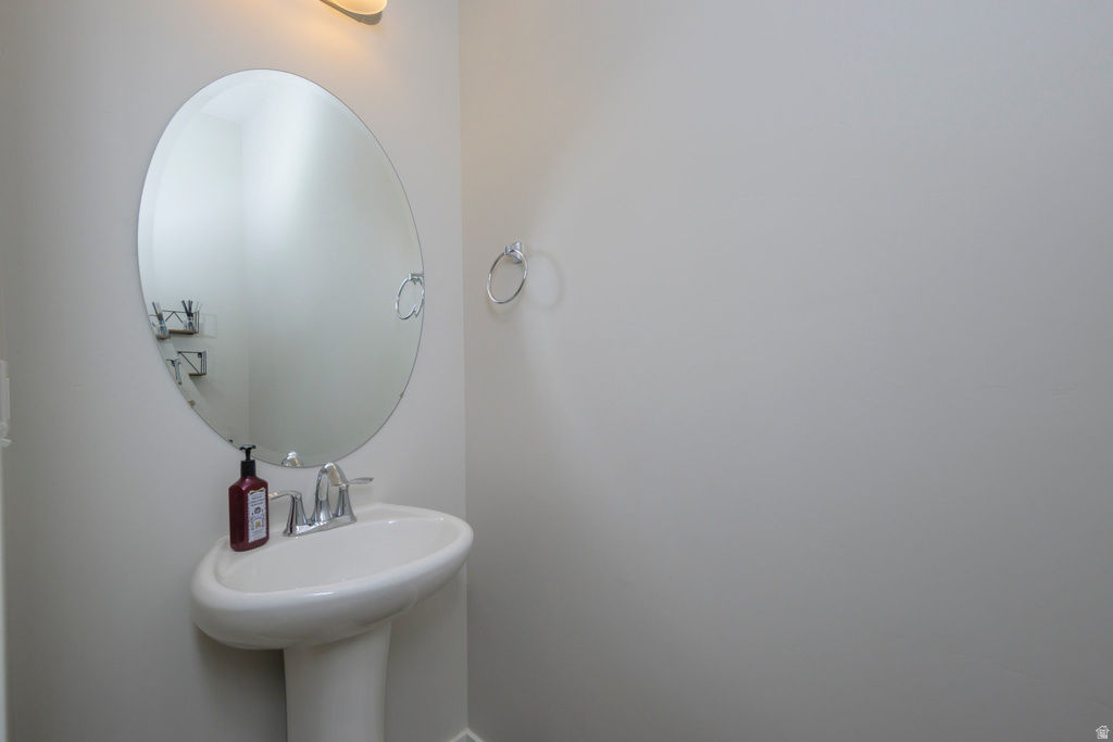 5079 W SPLIT ROCK DR South Jordan, UT 84009