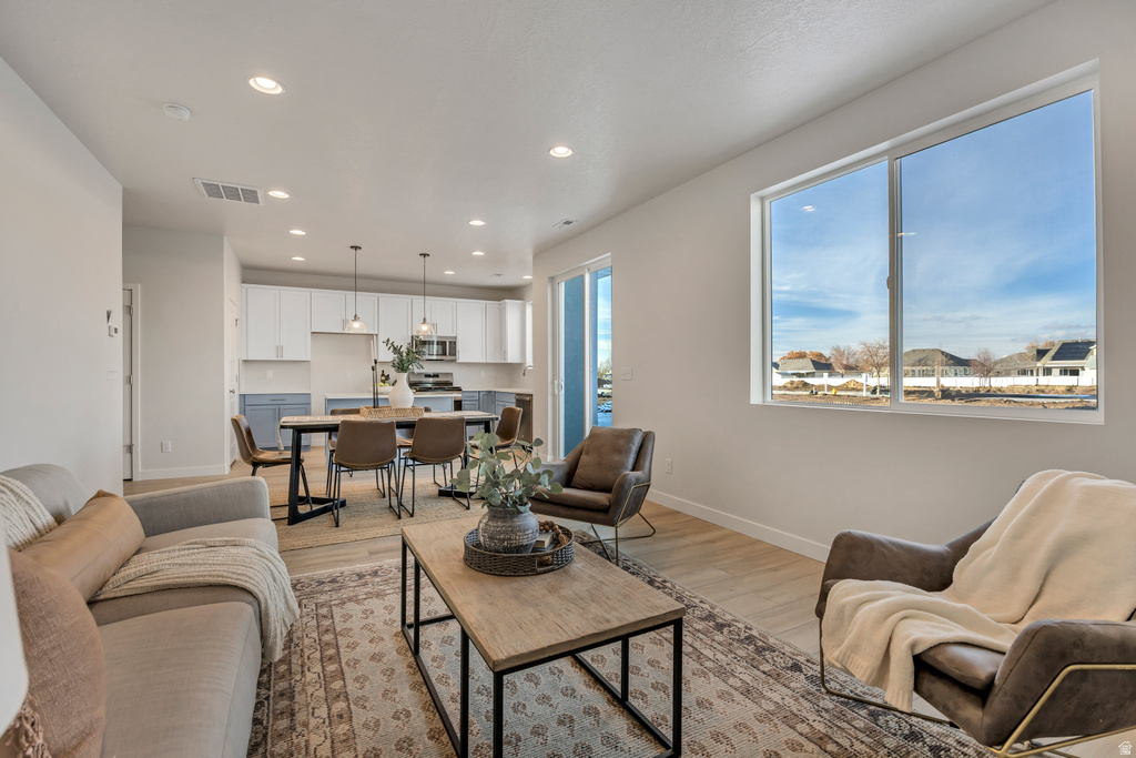 2208 W 2615 N #141 Clinton, UT 84015