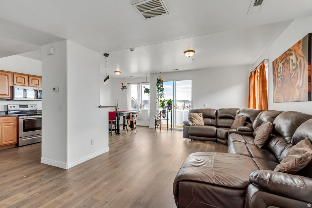 8419 S IVY GABLE DR West Jordan, UT 84081