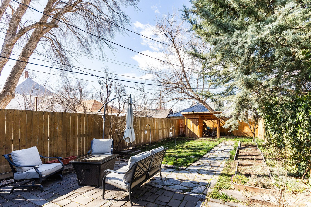 764 S LAKE ST Salt Lake City, UT 84102