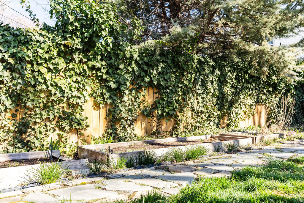 764 S LAKE ST Salt Lake City, UT 84102