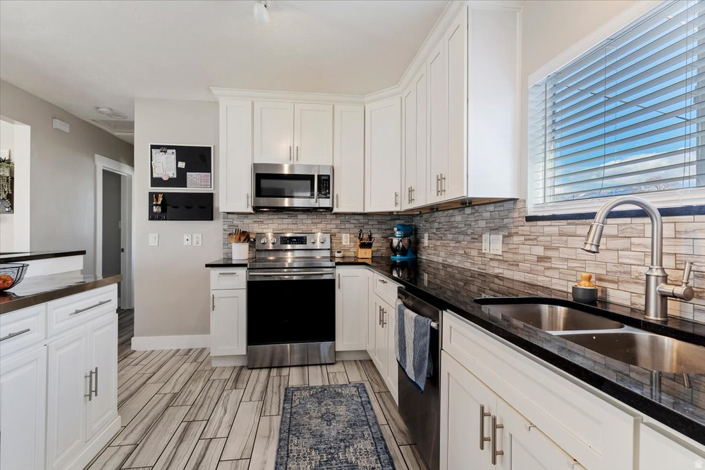 498 PARKWAY AVE Tooele, UT 84074