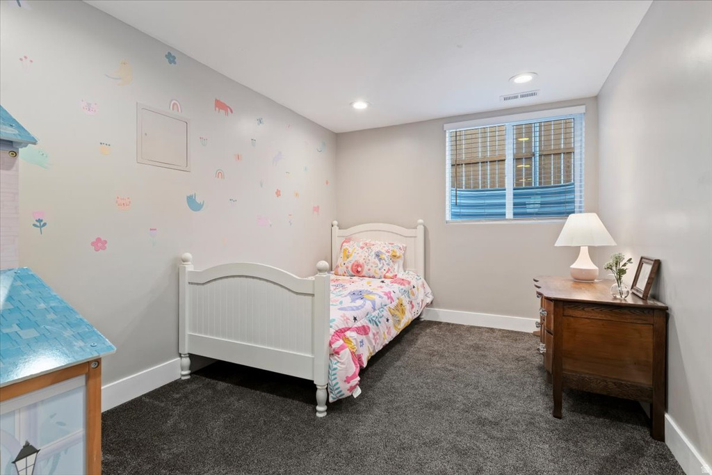 498 PARKWAY AVE Tooele, UT 84074