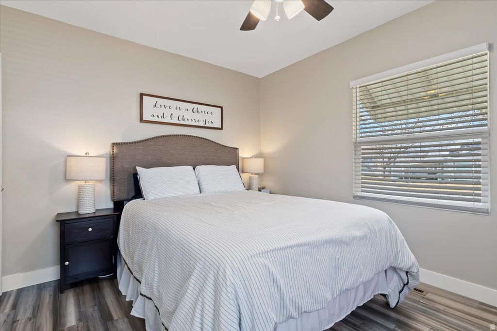 498 PARKWAY AVE Tooele, UT 84074