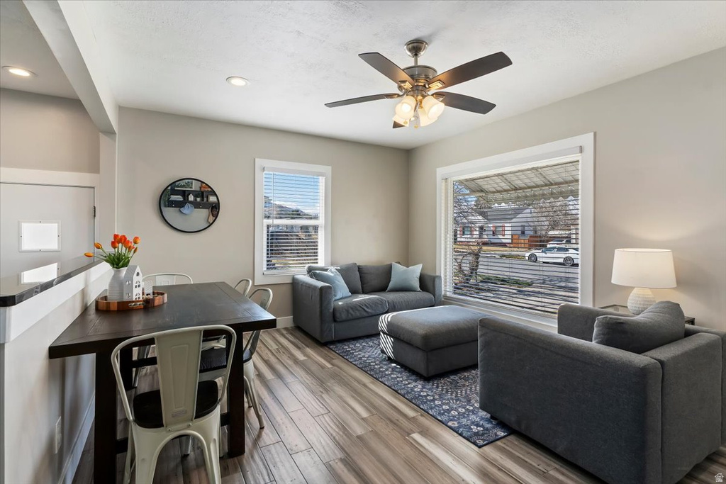 498 PARKWAY AVE Tooele, UT 84074