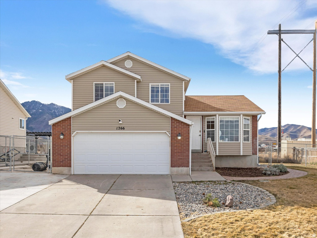 1266 E 850 N Tooele, UT 84074