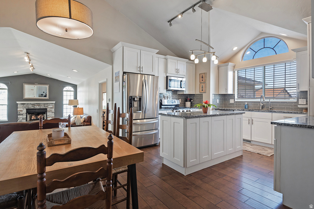 11755 S CANBERRA DR Sandy, UT 84094