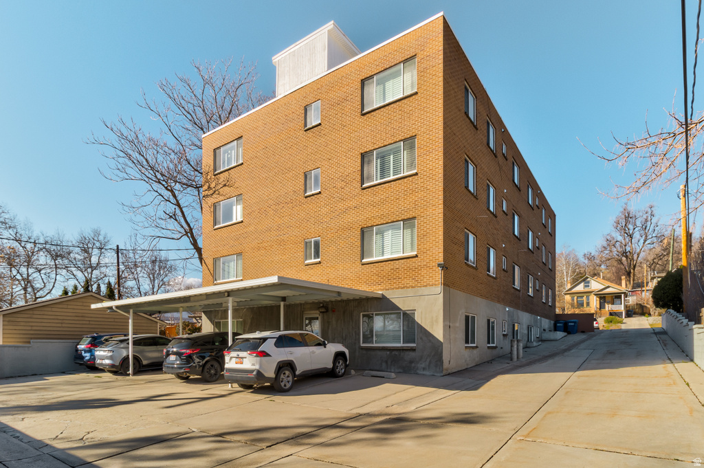 830 6TH AVE #8 Salt Lake City, UT 84103