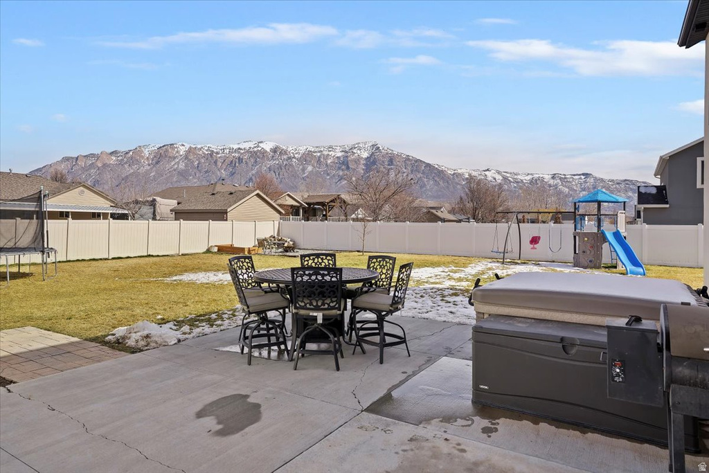 2988 W 3375 N Farr West, UT 84404