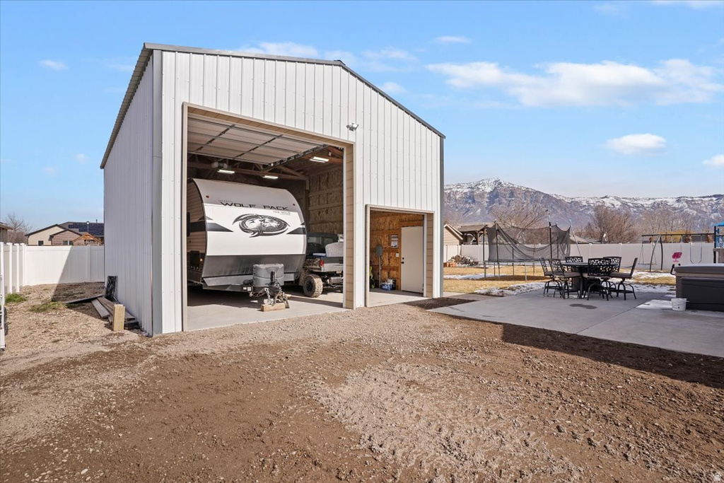 2988 W 3375 N Farr West, UT 84404