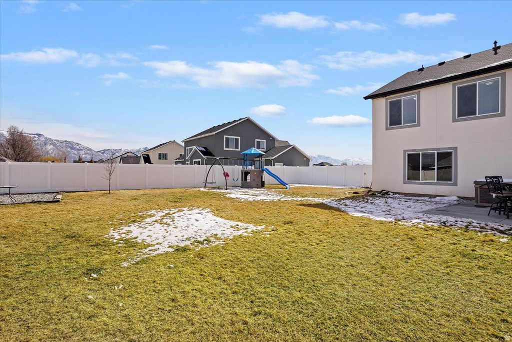 2988 W 3375 N Farr West, UT 84404