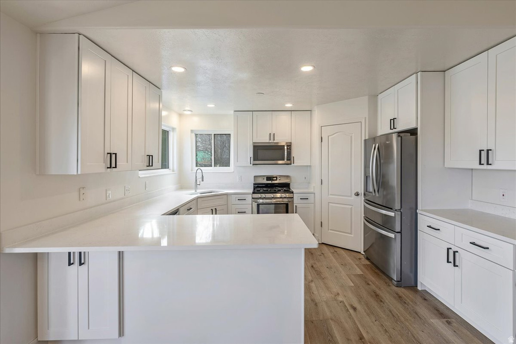 3899 S CHATTERLEIGH RD West Valley City, UT 84128