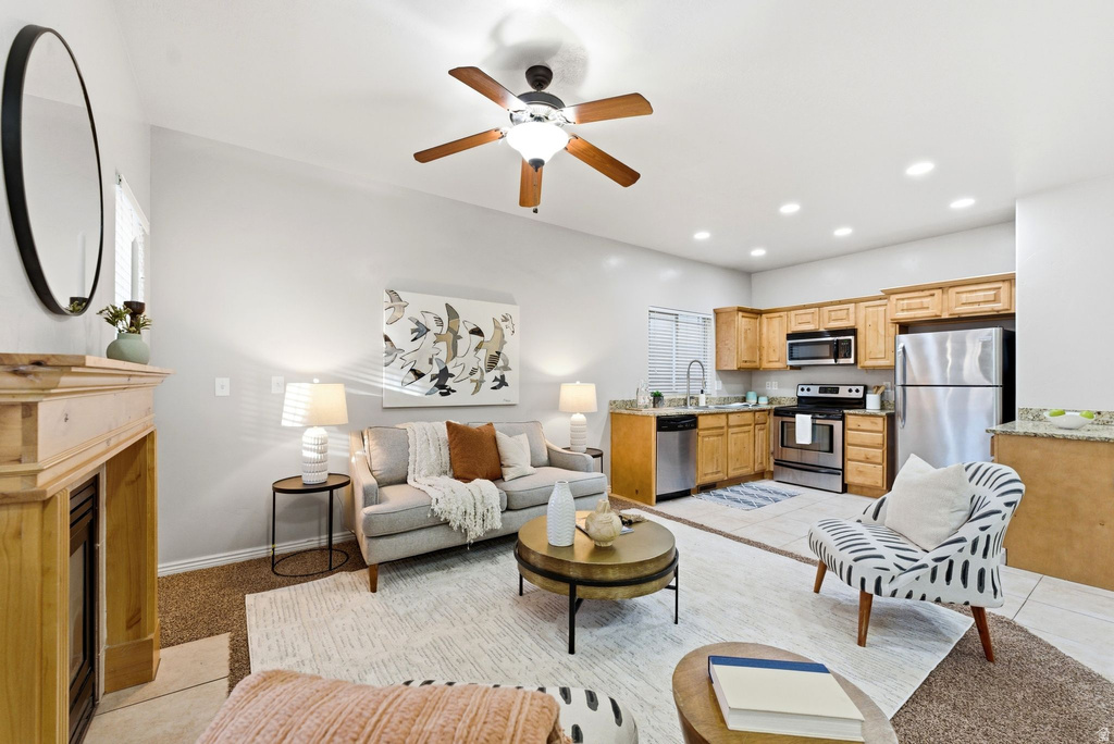 3843 E CUNNINGHILL DR Eagle Mountain, UT 84005