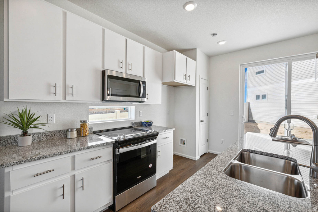 309 N CORRIDOR LN Saratoga Springs, UT 84045