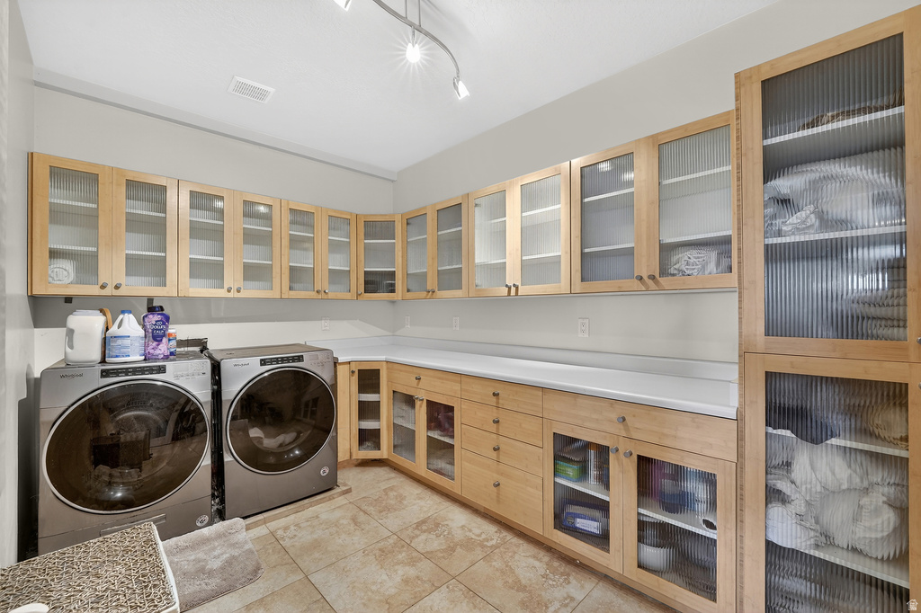 5304 S SKYLINE PKWY Ogden, UT 84403