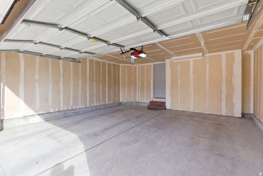 5272 W SUN BLOOM CIR Herriman, UT 84096