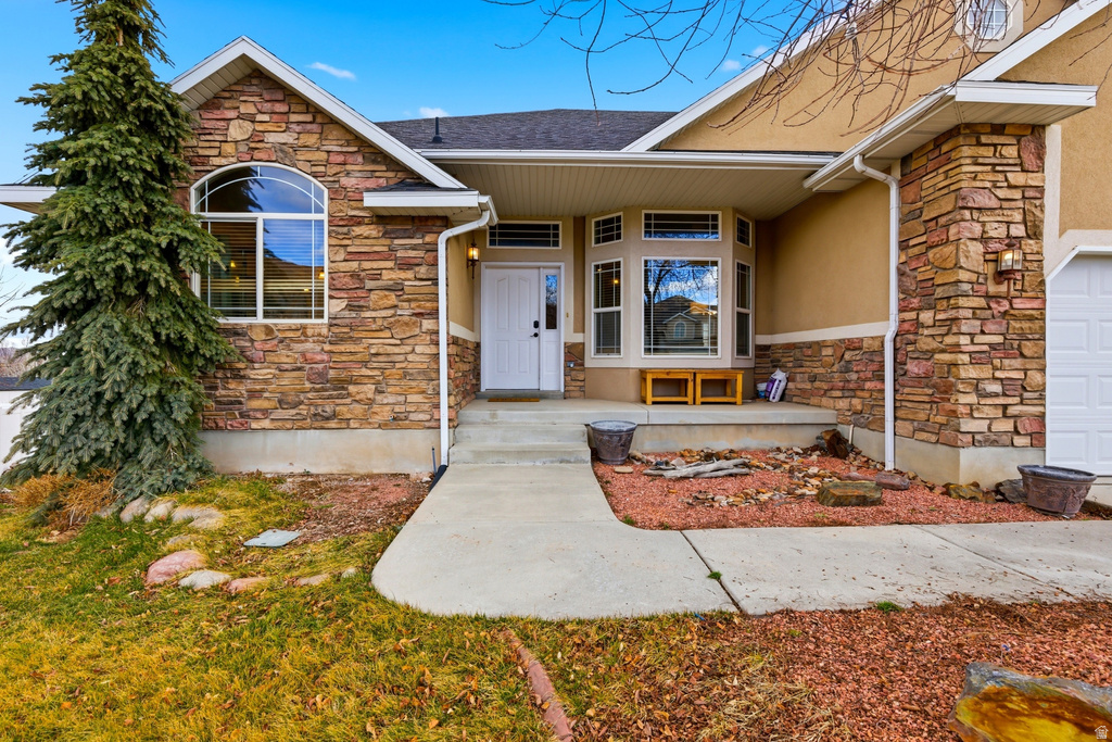 5272 W SUN BLOOM CIR Herriman, UT 84096