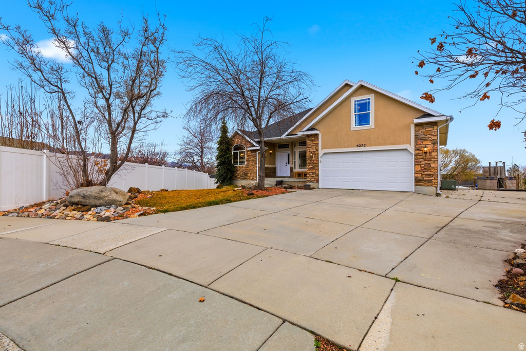 5272 W SUN BLOOM CIR Herriman, UT 84096