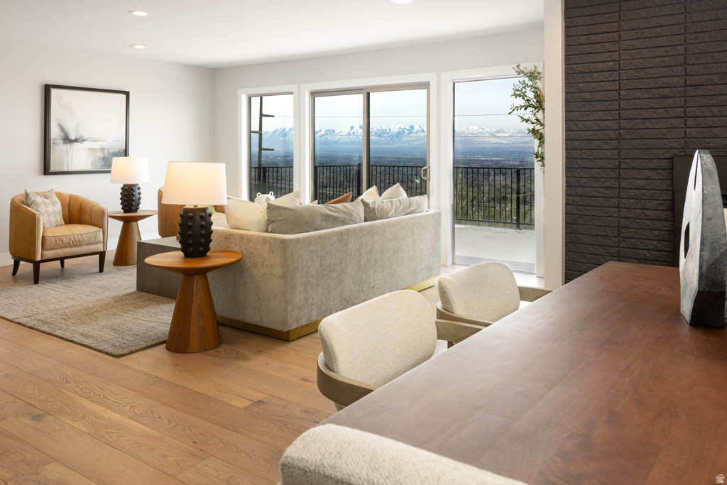 4756 S DEERCREEK RD Salt Lake City, UT 84124