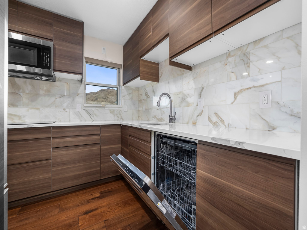 2885 E LORAN DR Millcreek, UT 84109