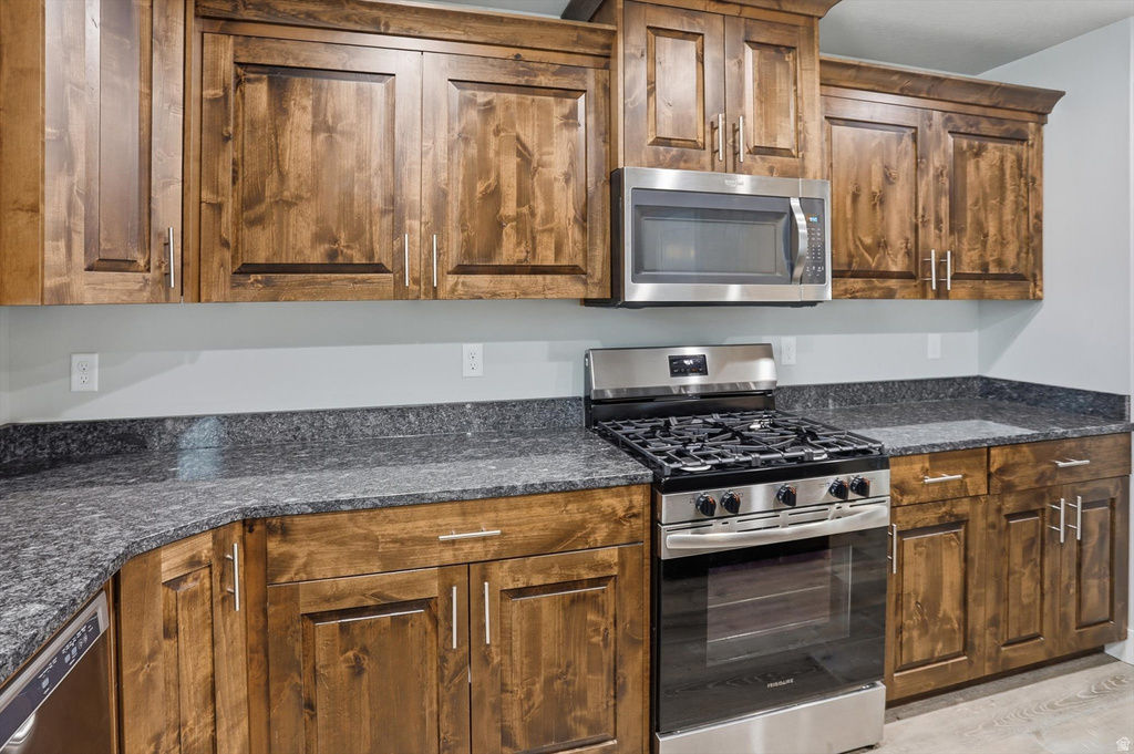 2142 W 3100 S West Haven, UT 84401