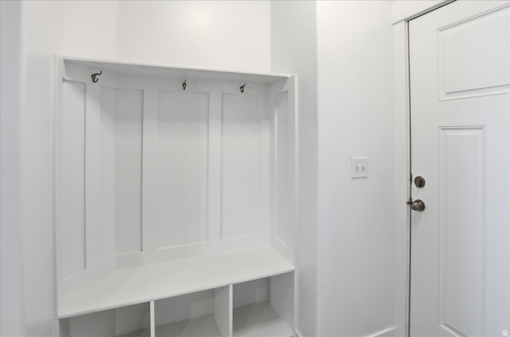 3668 W RUSHTON VIEW DR South Jordan, UT 84095