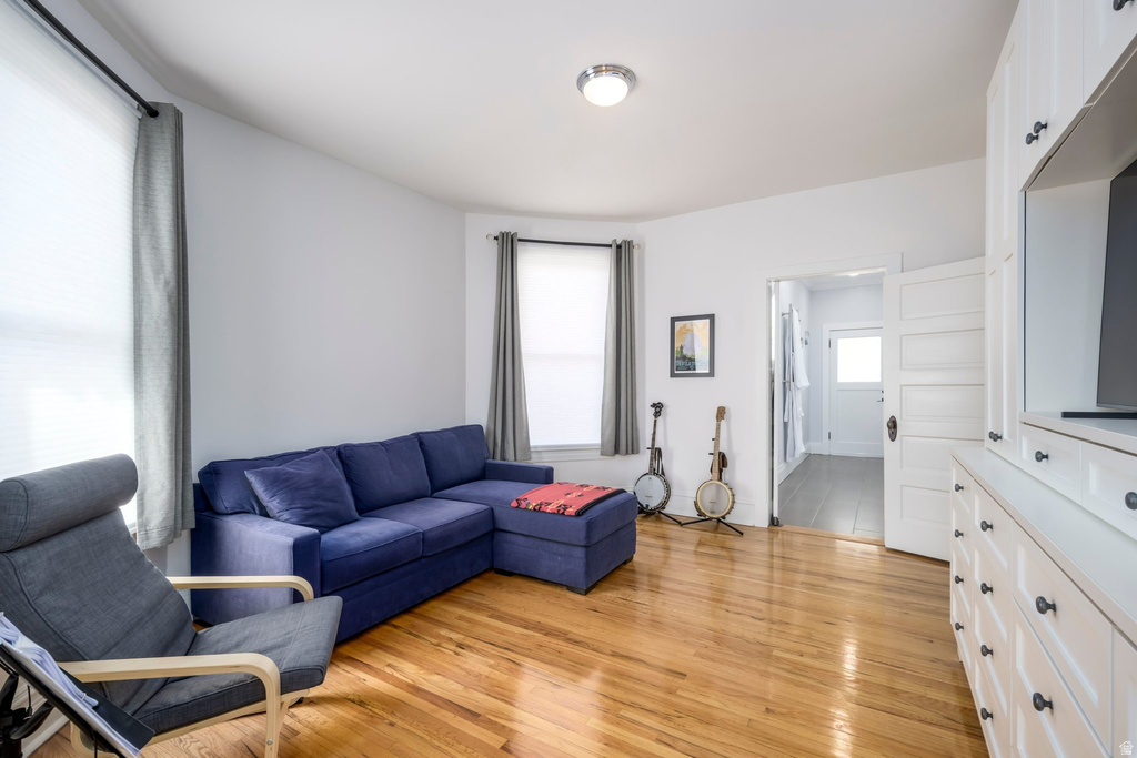 729 E 3RD AVE Salt Lake City, UT 84103