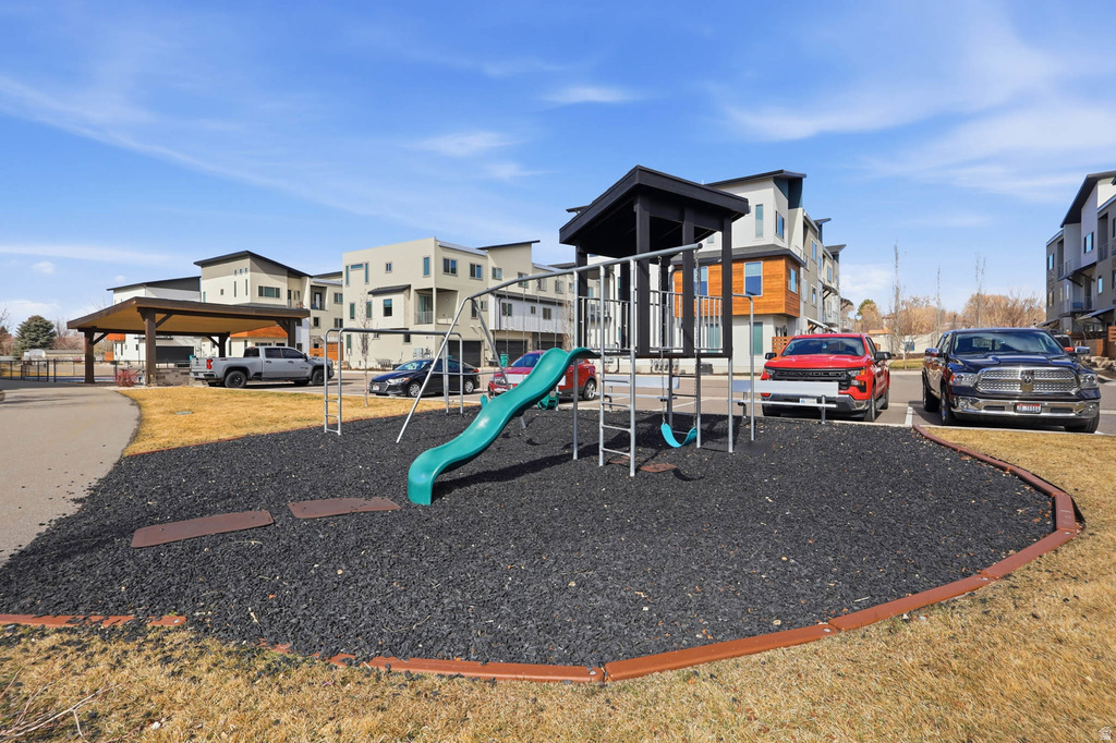 2214 N 450 W Layton, UT 84041