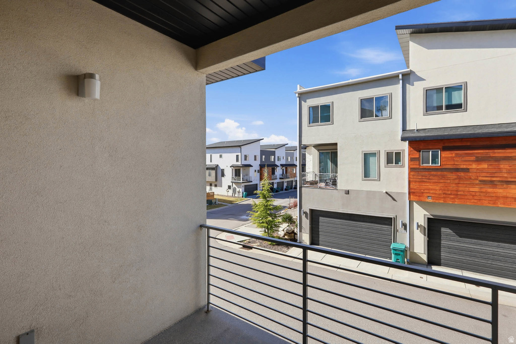 2214 N 450 W Layton, UT 84041