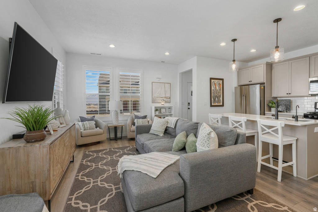 6671 W SKIP ROCK RD South Jordan, UT 84009