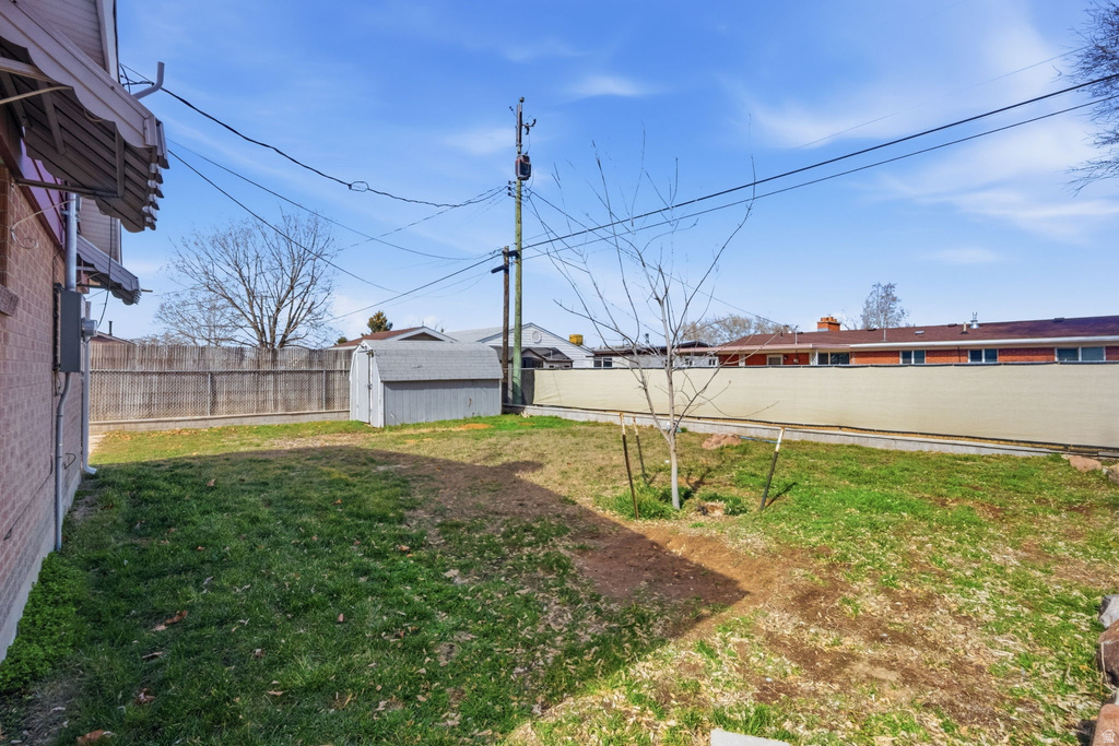 151 W 700 N Clearfield, UT 84015