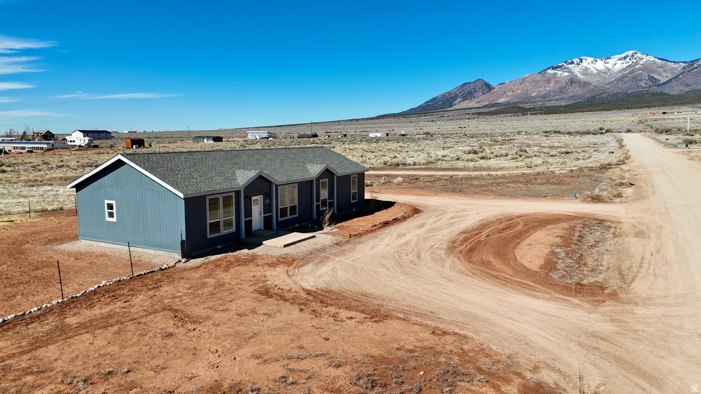 385 BOBBIE LN La Sal, UT 84530